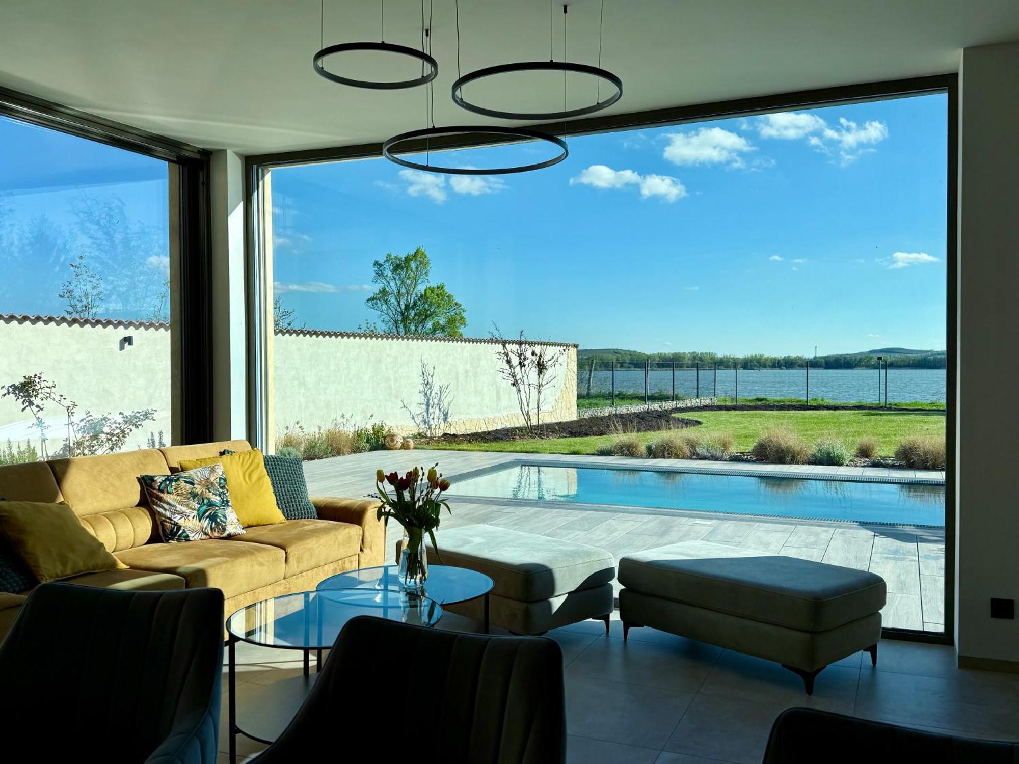With Pool By The Musovske Jezero Villa